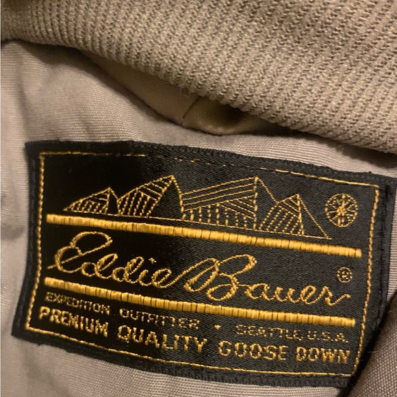 Eddie Bauer extreme cold weather mask. - Picture 3 of 3